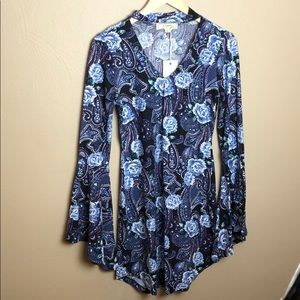 70’s inspired Floral Bell-Sleeved Dress